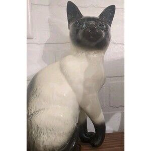 Vintage BESWICK POTTERY ENGLAND SIAMESE CAT FIGURINE No. 1882  9" High
